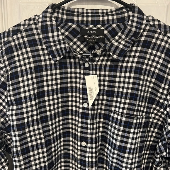 Women’s J Crew button up - Picture 2 of 3